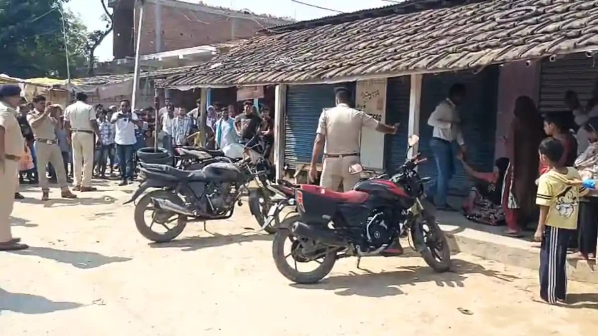 Bihar News : कटिहार में खौफनाक वारदात, बाइक सर्विसिंग के माम Bihar News : कटिहार में खौफनाक वारदात, बाइक सर्विसिंग के माम