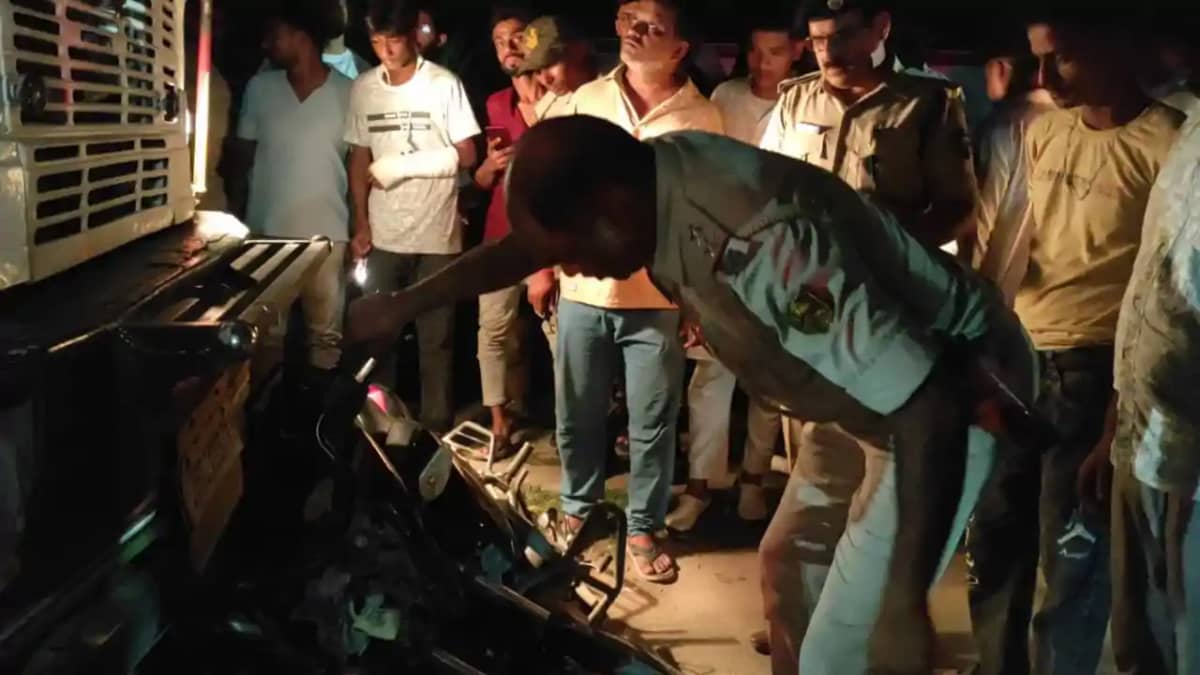 Railway Employee Killed as Speeding Truck Hits Bike in Gaya Railway Employee Killed as Speeding Truck Hits Bike in Gaya