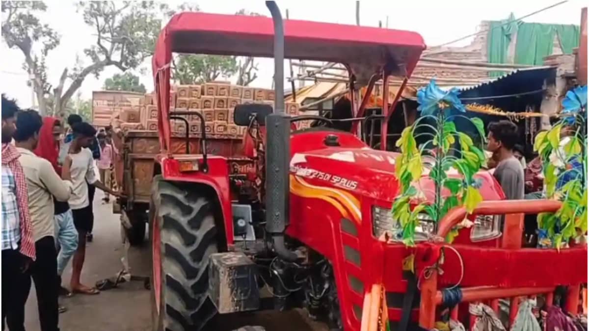 Bihar Accident News ; बांका में दो ट्रैक्टरों की हुई भिड़ंत, Bihar Accident News ; बांका में दो ट्रैक्टरों की हुई भिड़ंत,