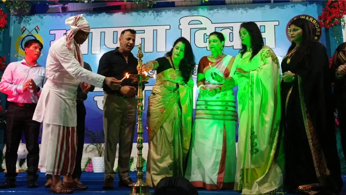 Bihar News : गयाजी में धूमधाम से मनाया गया 205 कोबरा बटालियन Bihar News : गयाजी में धूमधाम से मनाया गया 205 कोबरा बटालियन