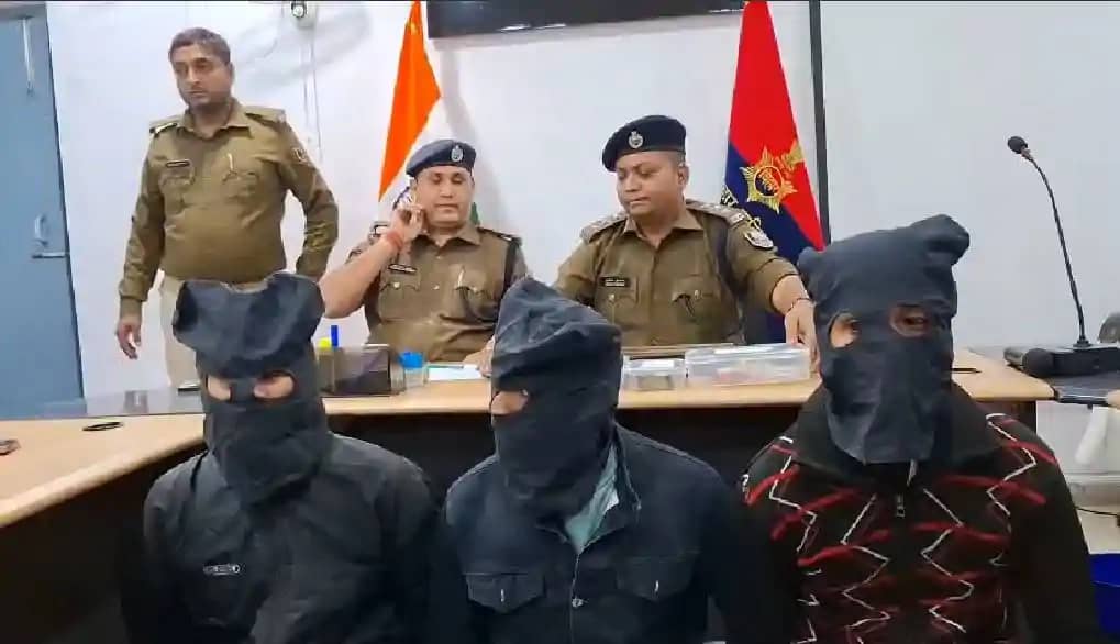 सरकारी इंजीनियर की पत्नी को गन प्वाइंट पर लेकर हुई थी लूट, प सरकारी इंजीनियर की पत्नी को गन प्वाइंट पर लेकर हुई थी लूट, प