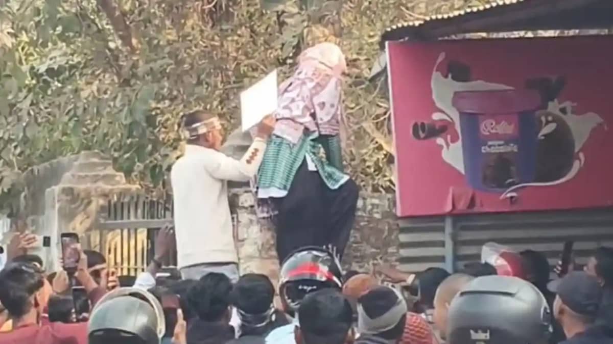Bihar Inter Exam Day 1 Late Girls Scale Walls Chaos at Centr Bihar Inter Exam Day 1 Late Girls Scale Walls Chaos at Centr