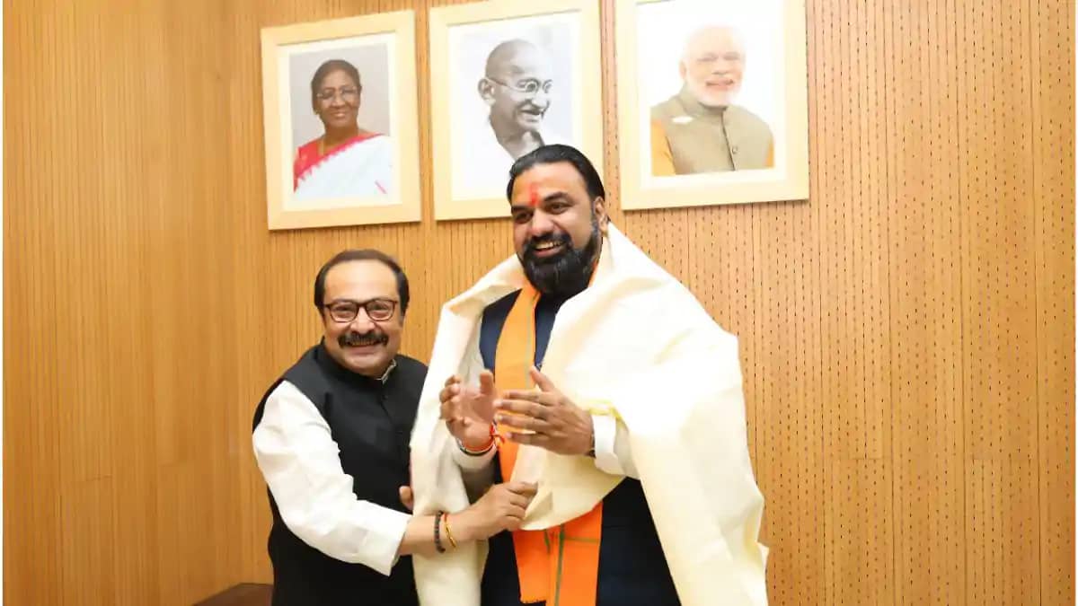 'आदर्श ग्राम' के रूप में विकसित होगी महान विभूतियों की जन्मस 'आदर्श ग्राम' के रूप में विकसित होगी महान विभूतियों की जन्मस