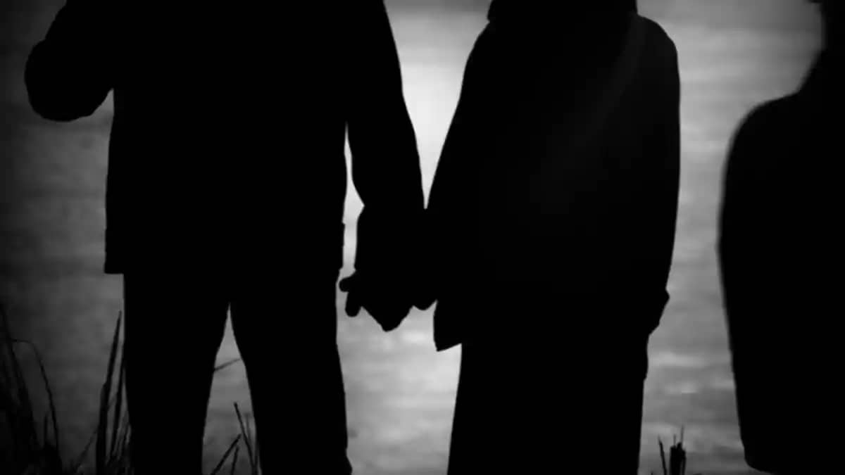 Bihar News : भागलपुर में पति-पत्नी और 'वो' के बीच हाई वोल्टे Bihar News : भागलपुर में पति-पत्नी और 'वो' के बीच हाई वोल्टे