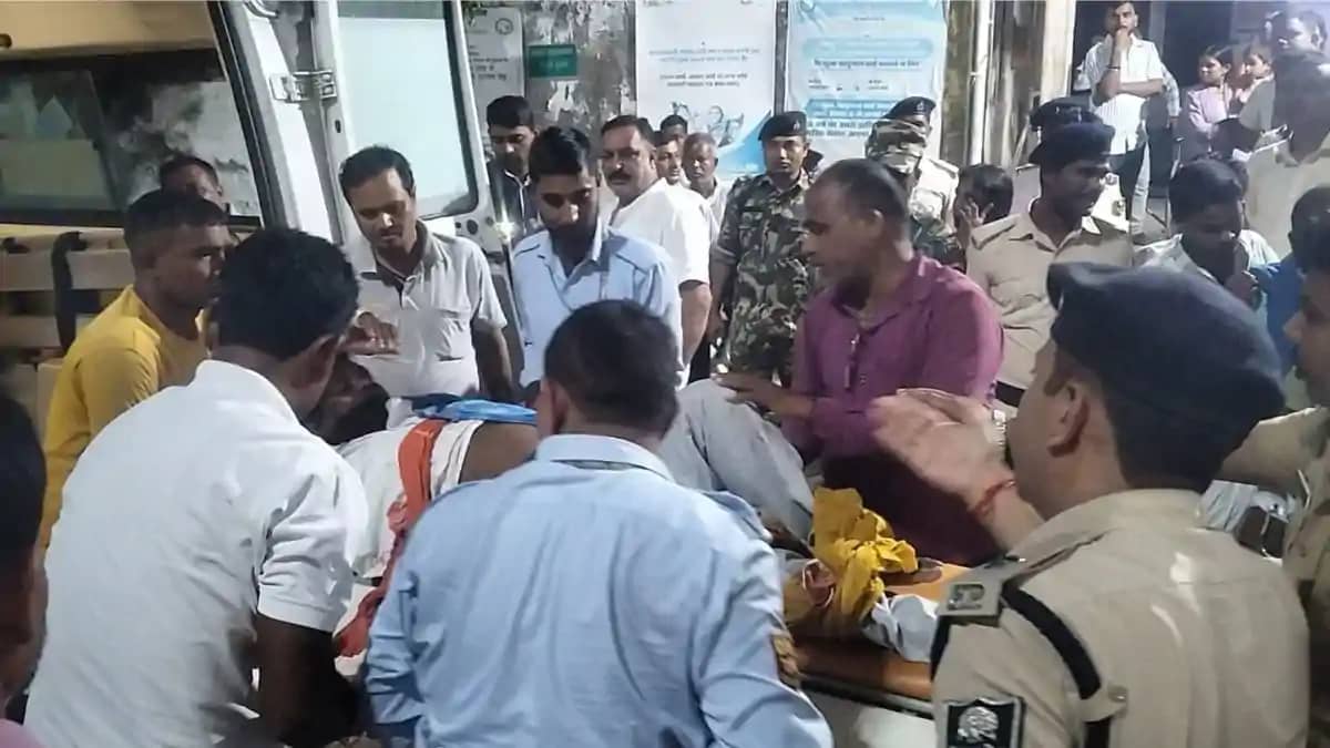 बगहा में बेखौफ अपराधियों का तांडव: उप मुखिया और वार्ड पार्षद बगहा में बेखौफ अपराधियों का तांडव: उप मुखिया और वार्ड पार्षद