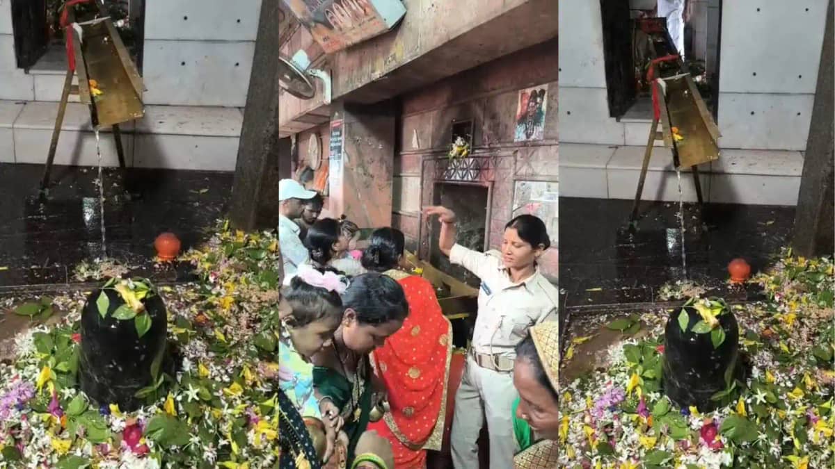 Sawan First Somwari Baba Siddhanath Temple Sawan First Somwari Baba Siddhanath Temple