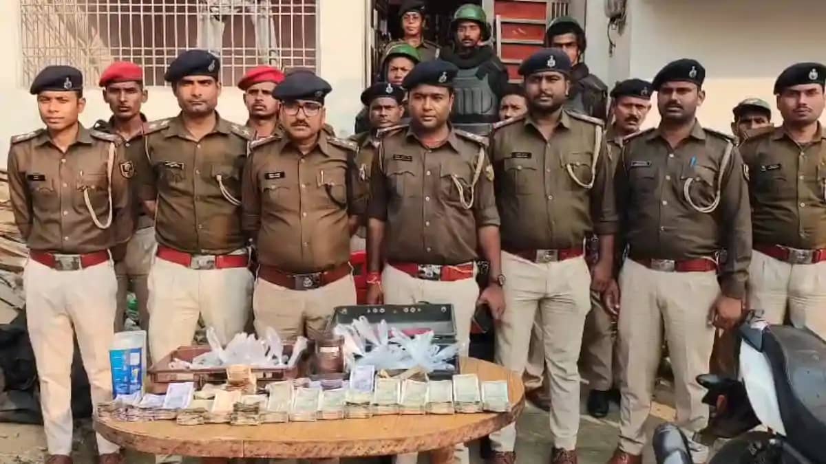 Bihar News : मोतिहारी पुलिस की बड़ी कार्रवाई, होली से पहले ' Bihar News : मोतिहारी पुलिस की बड़ी कार्रवाई, होली से पहले '
