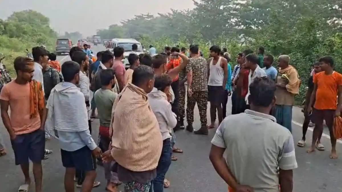 Bihar News: नालंदा में सड़क पर मातम, बाइक सवार पिता-पुत्र-प Bihar News: नालंदा में सड़क पर मातम, बाइक सवार पिता-पुत्र-प