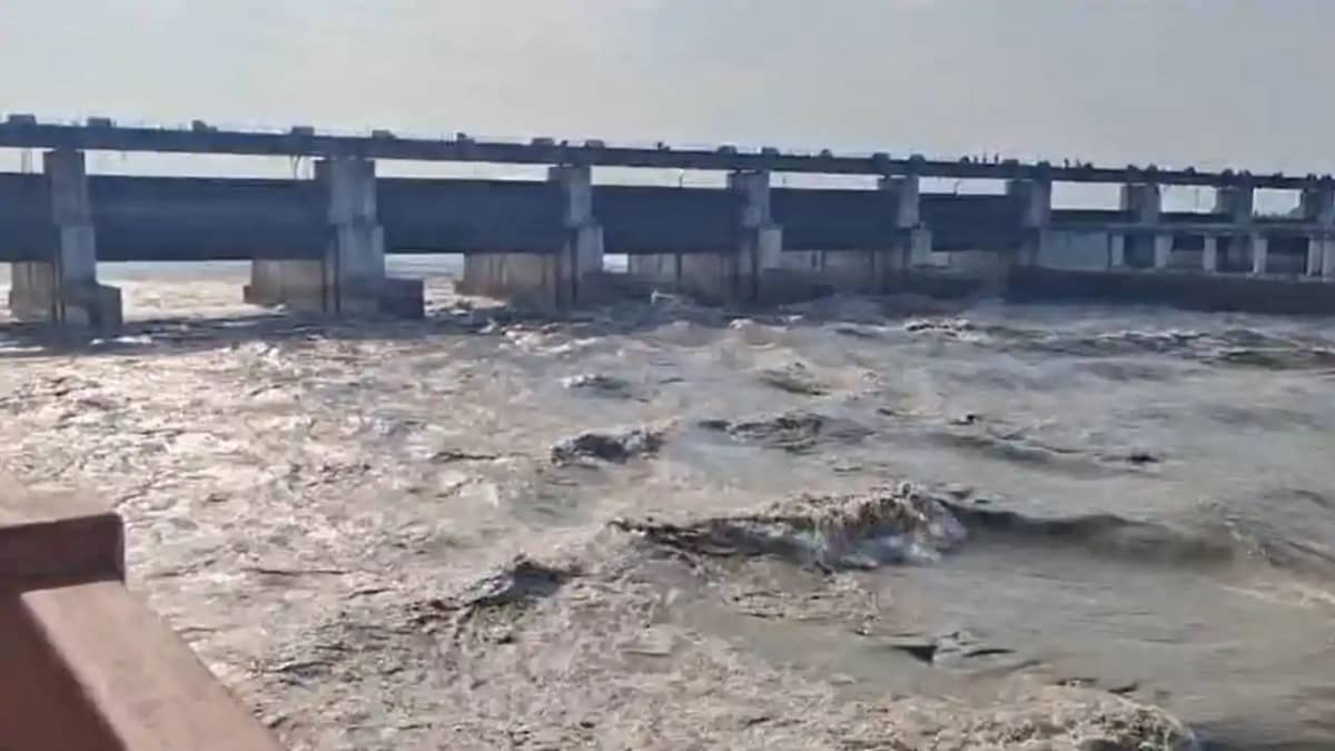 Nepal Flood: नेपाल की बाढ़ में बहा शव भारत पहुंचा, नेपाल प्र Nepal Flood: नेपाल की बाढ़ में बहा शव भारत पहुंचा, नेपाल प्र