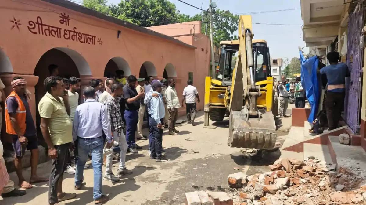 Bihar News : नालंदा में मघड़ा भगदड़ के बाद जागा प्रशासन, मंद Bihar News : नालंदा में मघड़ा भगदड़ के बाद जागा प्रशासन, मंद