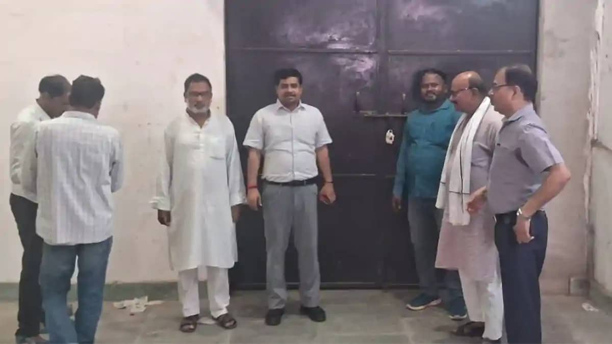 डीएम ने किया ईवीएम-वीवीपैट वेयरहाउस का त्रैमासिक निरीक्षण, स डीएम ने किया ईवीएम-वीवीपैट वेयरहाउस का त्रैमासिक निरीक्षण, स