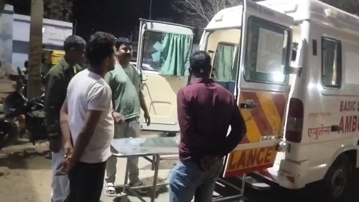Bihar Road Accident : घर का बुझ गया चिराग ! बाजार से सामान ल Bihar Road Accident : घर का बुझ गया चिराग ! बाजार से सामान ल