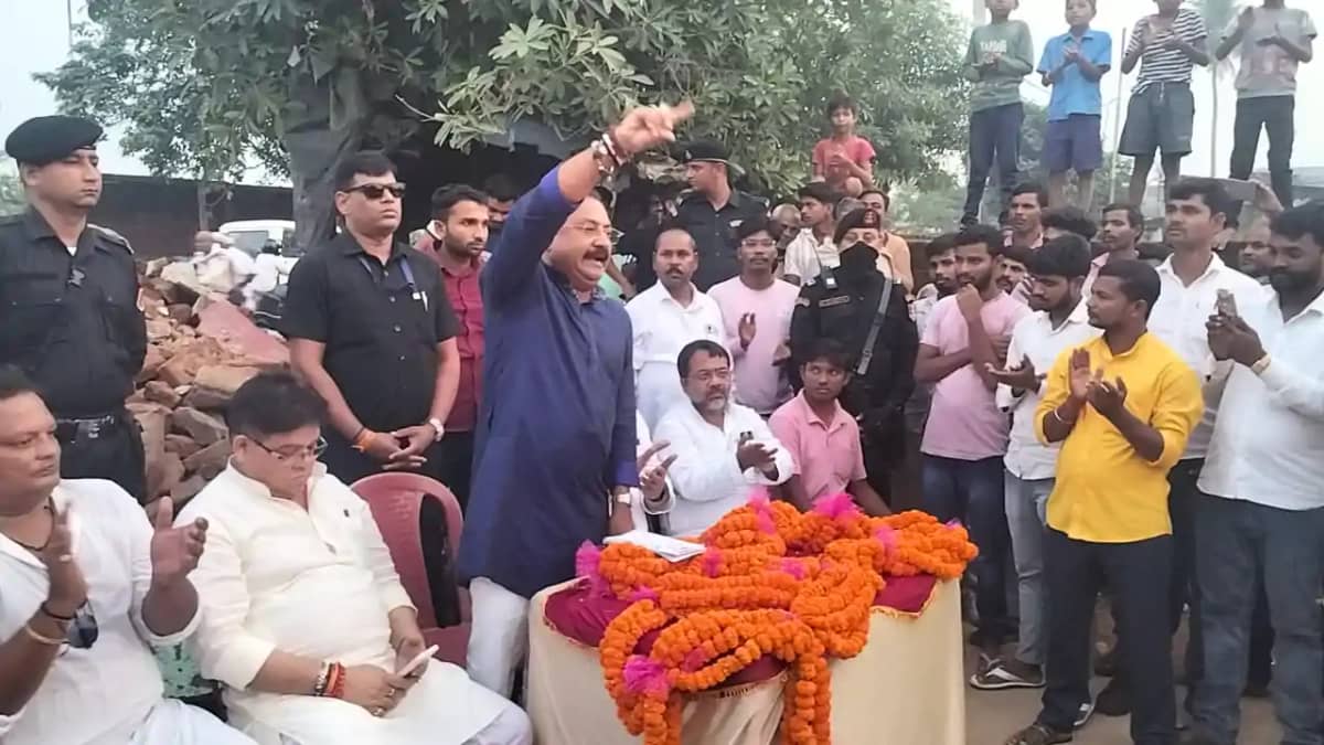 Bihar Election 2025 : बांका में मंत्री अशोक चौधरी ने चलाया ज Bihar Election 2025 : बांका में मंत्री अशोक चौधरी ने चलाया ज