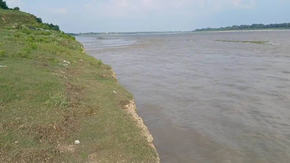 Bihar Flood: दानापुर-सारण में गंगा का कहर, दियरा में कई गांव Bihar Flood: दानापुर-सारण में गंगा का कहर, दियरा में कई गांव
