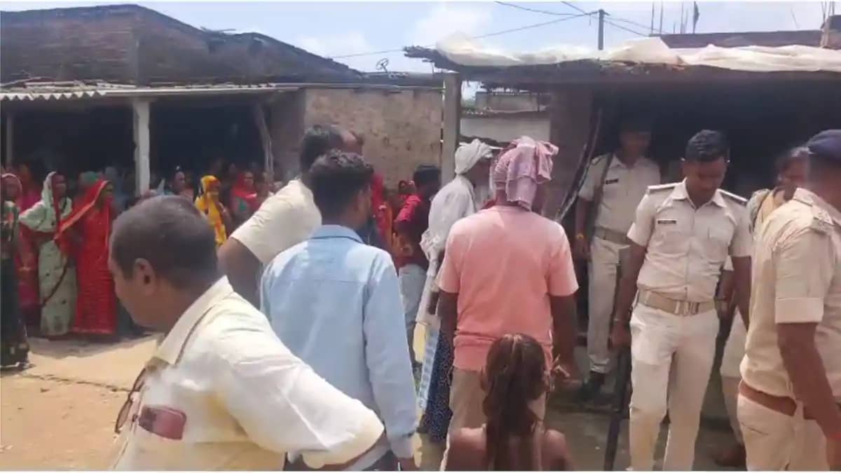 बगहा में अधेड़ की संदिग्ध मौत : परिजनो ने पड़ोसियों पर लगाया बगहा में अधेड़ की संदिग्ध मौत : परिजनो ने पड़ोसियों पर लगाया
