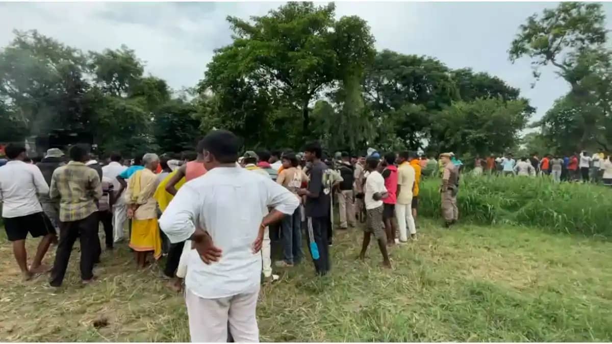 फोन आने के बाद घर से निकले युवक की, अगले दिन सड़क किनारे मिल फोन आने के बाद घर से निकले युवक की, अगले दिन सड़क किनारे मिल
