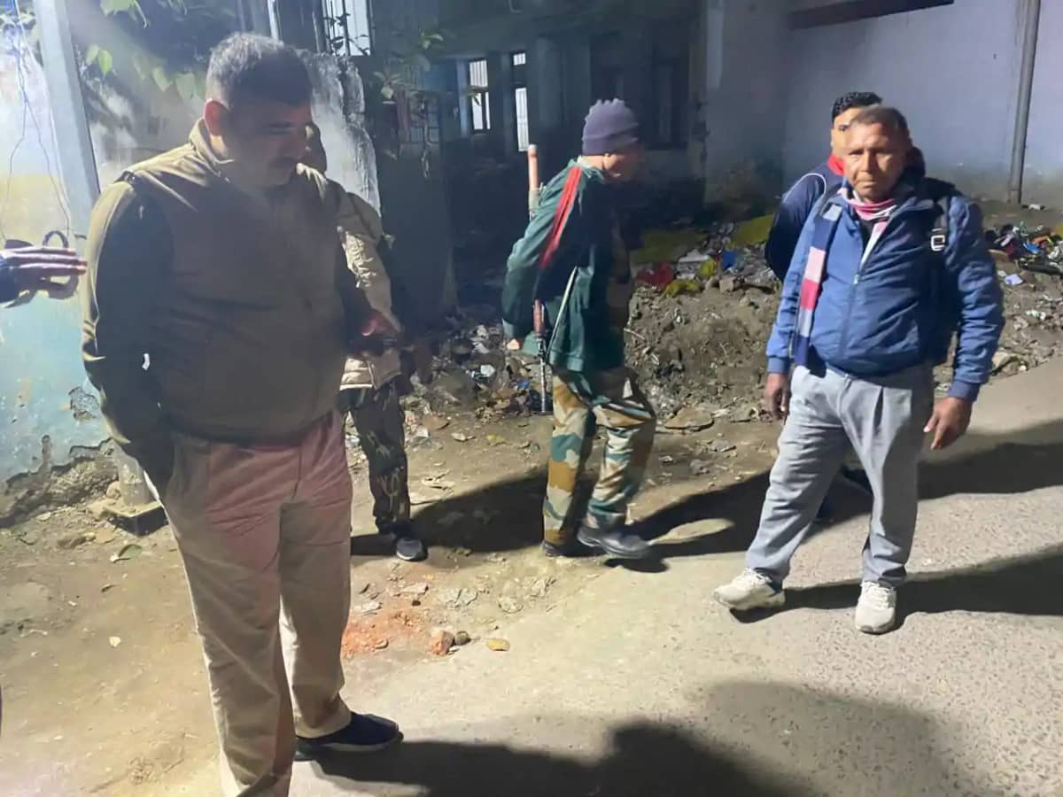 गांधी सेतु पर दर्दनाक हादसा, एंबुलेंस ने महिला को कुचला, बेट गांधी सेतु पर दर्दनाक हादसा, एंबुलेंस ने महिला को कुचला, बेट