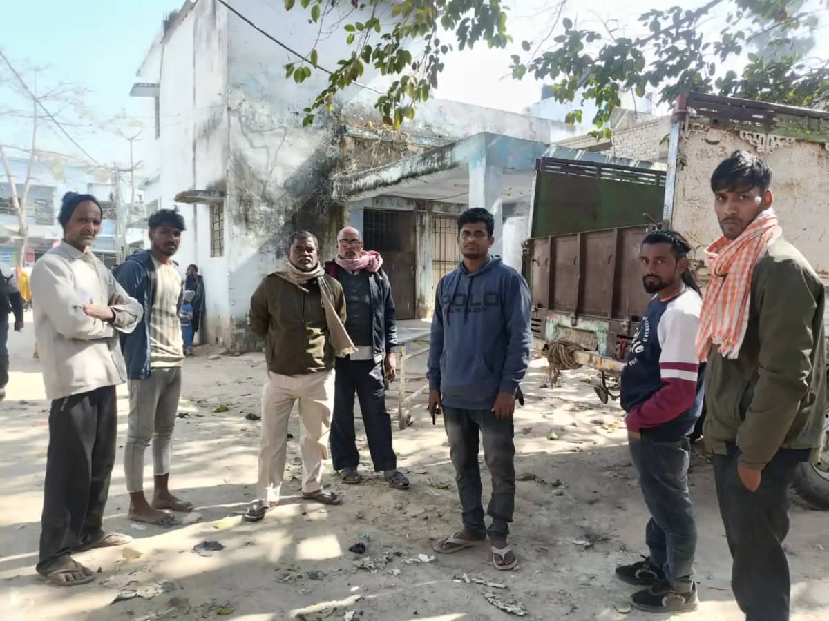 बच्चों के विवाद में पड़ोसियों ने लोहे की रॉड से छात्र को पीटा बच्चों के विवाद में पड़ोसियों ने लोहे की रॉड से छात्र को पीटा