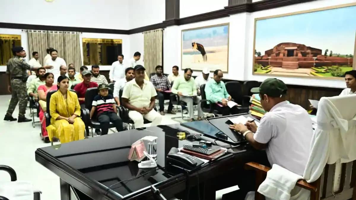 “सबका सम्मान–जीवन आसान” के तहत लगभग 11 मामलों की हुई सुनवाई, “सबका सम्मान–जीवन आसान” के तहत लगभग 11 मामलों की हुई सुनवाई,
