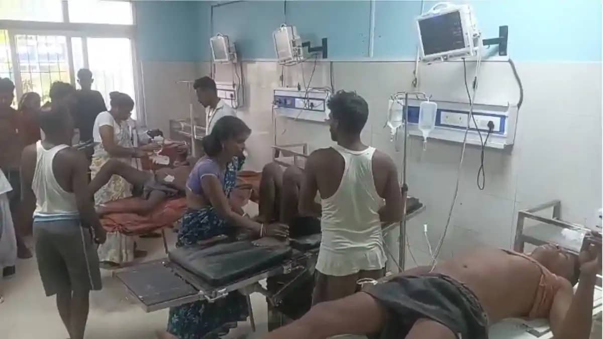 भोजपुर में आकाशीय बिजली का कहर : ठनका की चपेट में आने से 6 म भोजपुर में आकाशीय बिजली का कहर : ठनका की चपेट में आने से 6 म