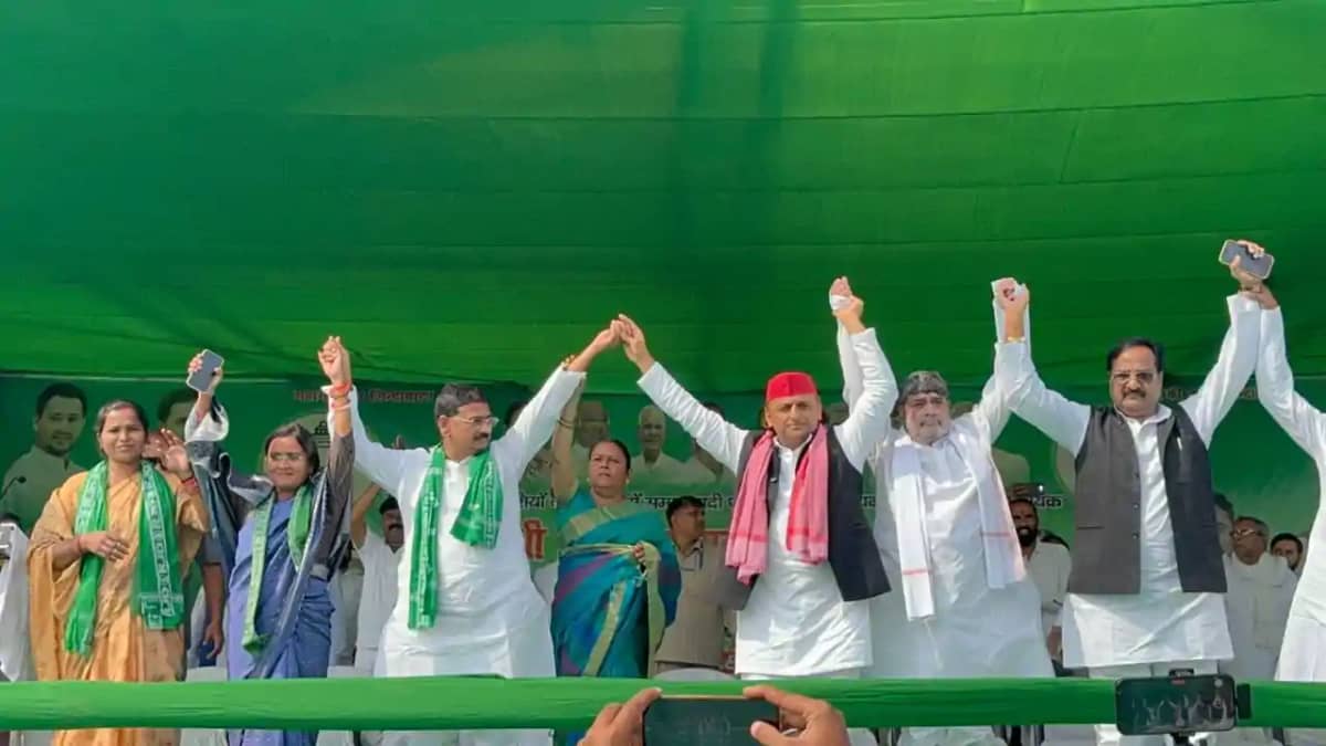 अखिलेश यादव अखिलेश यादव