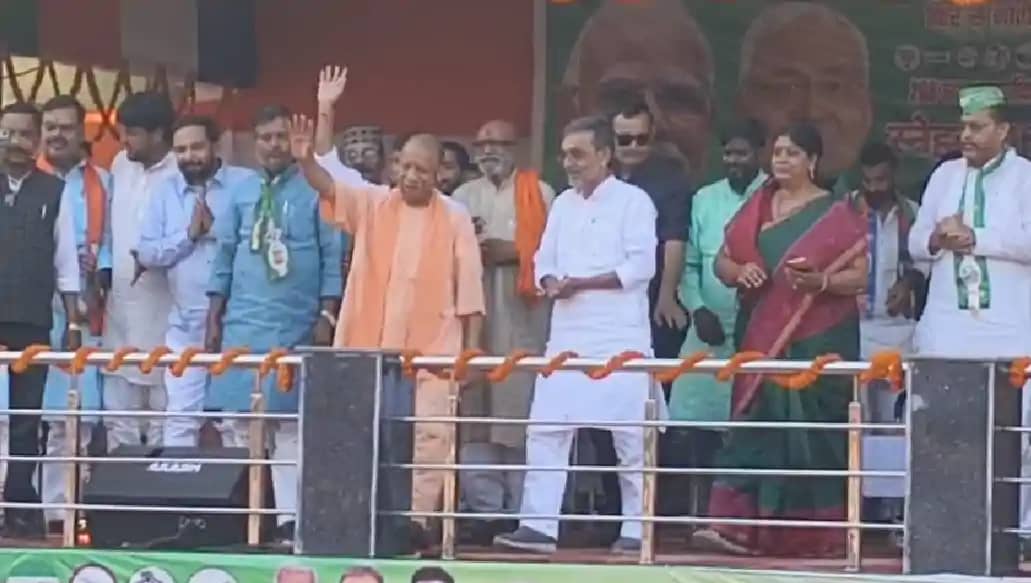 बिहार के लोग ऐसे लोगों को वोट न दें, जो पुराने दिनों में लौट बिहार के लोग ऐसे लोगों को वोट न दें, जो पुराने दिनों में लौट