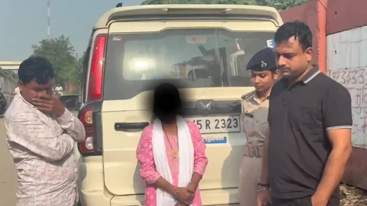 Bihar News : कैमूर पुलिस ने मादक पदार्थ तस्करी पर कसा शिकंजा Bihar News : कैमूर पुलिस ने मादक पदार्थ तस्करी पर कसा शिकंजा