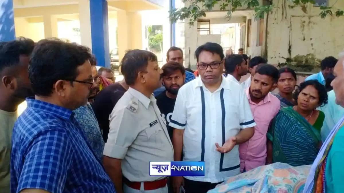 Bihar News: कर्ज के बोझ तले दबे युवक ने की आत्महत्या, सुसाइड Bihar News: कर्ज के बोझ तले दबे युवक ने की आत्महत्या, सुसाइड