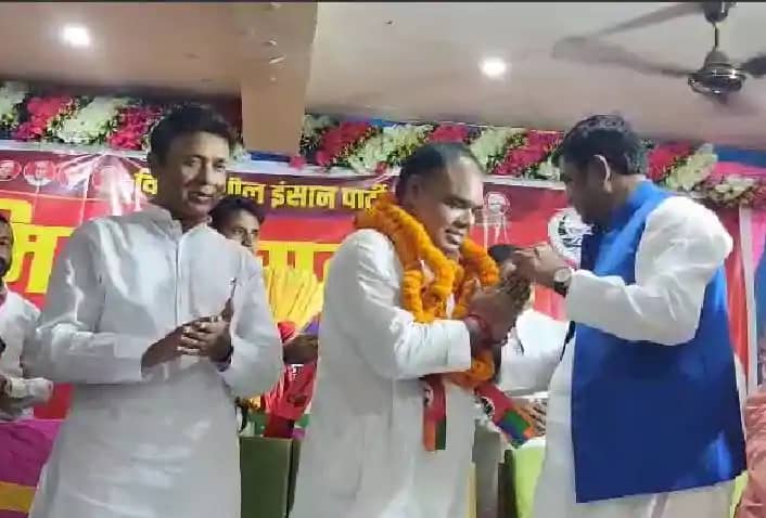 Bihar poltics - जन सुराज के प्रदेश महासचिव संतोष कुमार महतो Bihar poltics - जन सुराज के प्रदेश महासचिव संतोष कुमार महतो