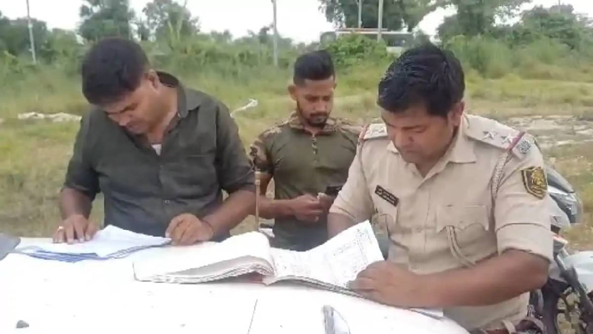 Gopalganj Crime - श्मशान घाट के करीब बने बोर से मिला युवती क Gopalganj Crime - श्मशान घाट के करीब बने बोर से मिला युवती क