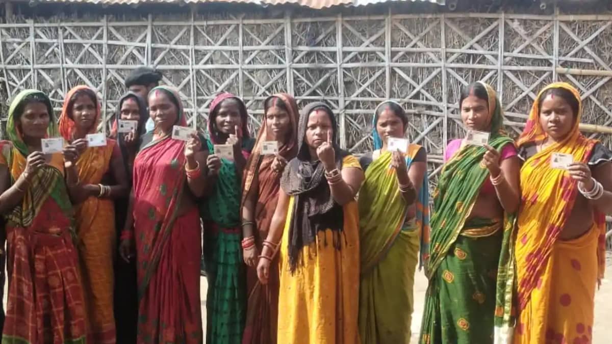 Bihar Election 2025 : सारण में वोटो की हुई झमाझम बारिश, रिकॉ Bihar Election 2025 : सारण में वोटो की हुई झमाझम बारिश, रिकॉ