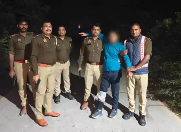 बिहार के अपराधी का यूपी पुलिस ने किया हाफ इनकाउंटर, 25 हजार बिहार के अपराधी का यूपी पुलिस ने किया हाफ इनकाउंटर, 25 हजार