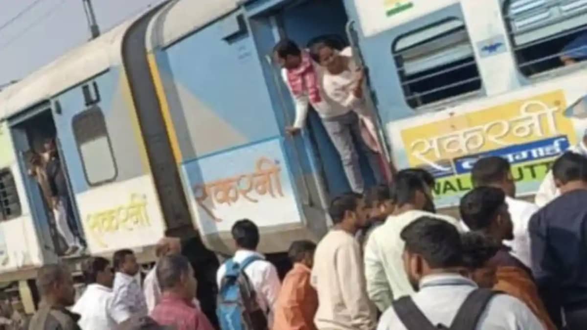 ट्रेन हादसा ट्रेन हादसा
