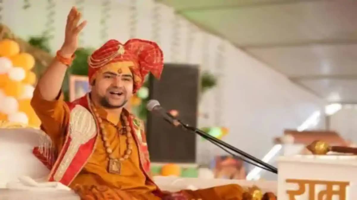 शुरू होने से एक घंटे पहले यूपी पुलिस ने बागेश्वर बाबा के धर् शुरू होने से एक घंटे पहले यूपी पुलिस ने बागेश्वर बाबा के धर्