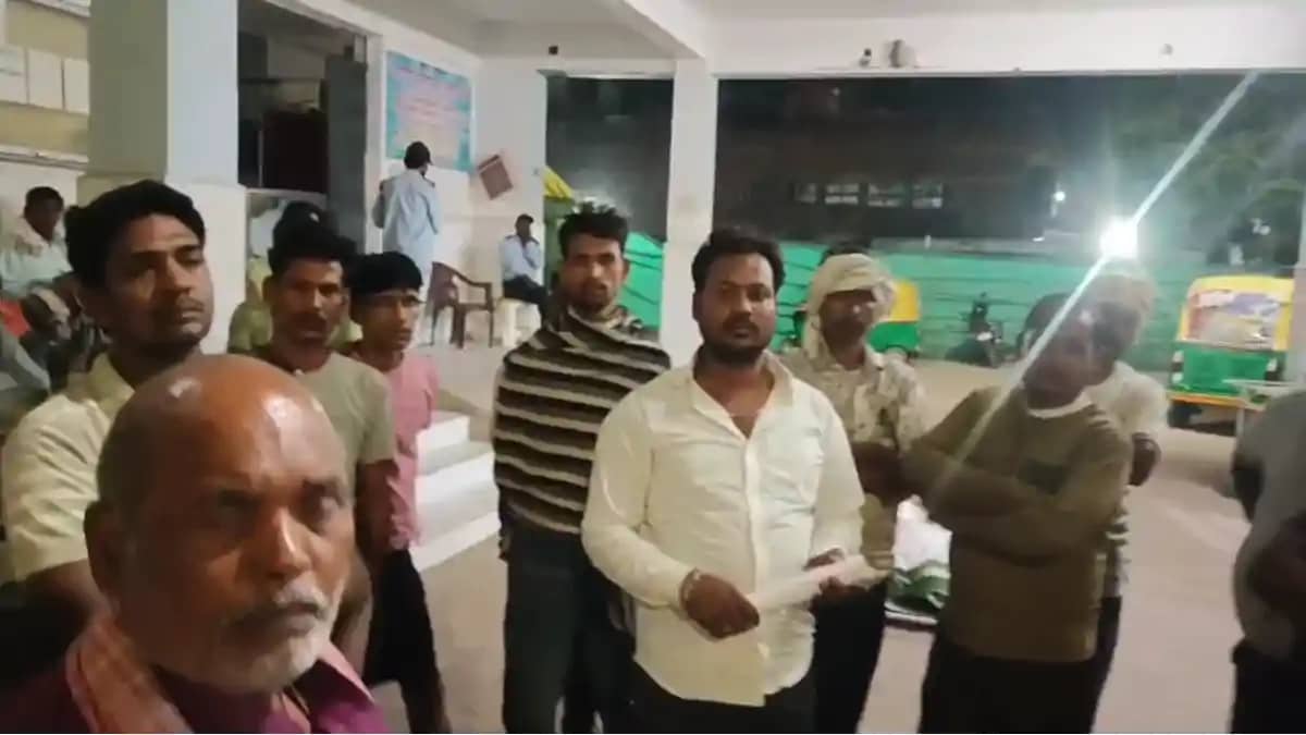 Bihar News : बिहार में एंबुलेंस न मिलने से प्रसूता की हुई मौ Bihar News : बिहार में एंबुलेंस न मिलने से प्रसूता की हुई मौ