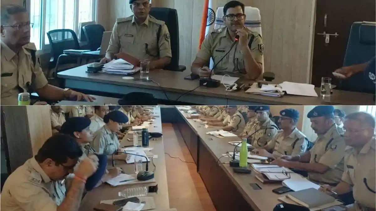 एसएसपी की उच्चस्तरीय बैठक मे लापरवाह थानेदारों को लगी फटकार, एसएसपी की उच्चस्तरीय बैठक मे लापरवाह थानेदारों को लगी फटकार,