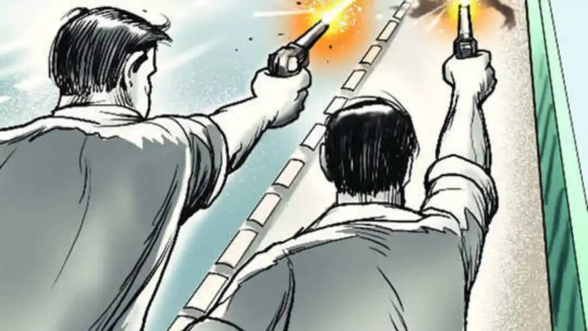 Bihar Crime News : मोबाइल देने से इंकार करने पर बदमाशों ने क Bihar Crime News : मोबाइल देने से इंकार करने पर बदमाशों ने क