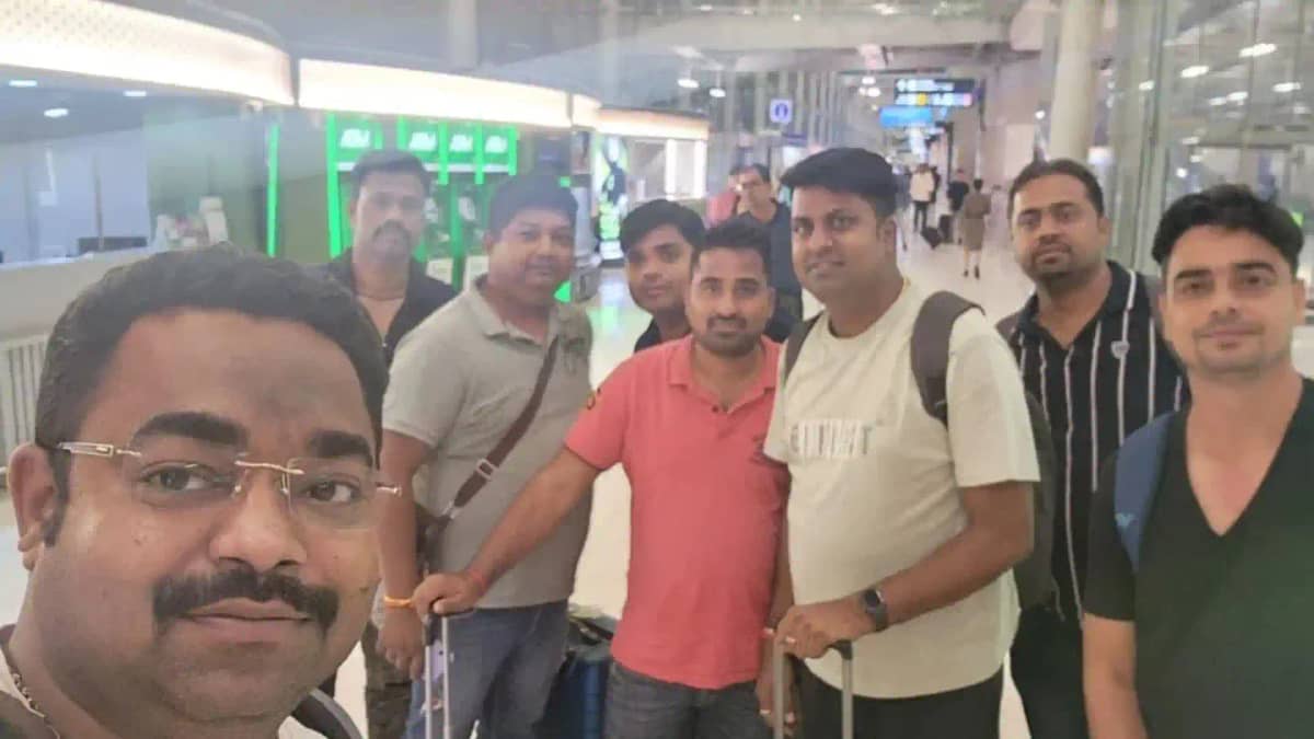 रोहतास में भाई-भाभी और पत्नी संग मिलकर बनाई फर्जी वेबसाइट, 2 रोहतास में भाई-भाभी और पत्नी संग मिलकर बनाई फर्जी वेबसाइट, 2