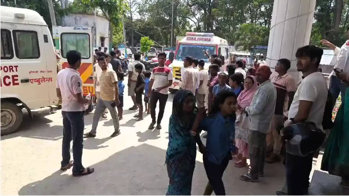 Bihar News : सहरसा में मिड-डे मील खाने के बाद 250 से ज्यादा Bihar News : सहरसा में मिड-डे मील खाने के बाद 250 से ज्यादा