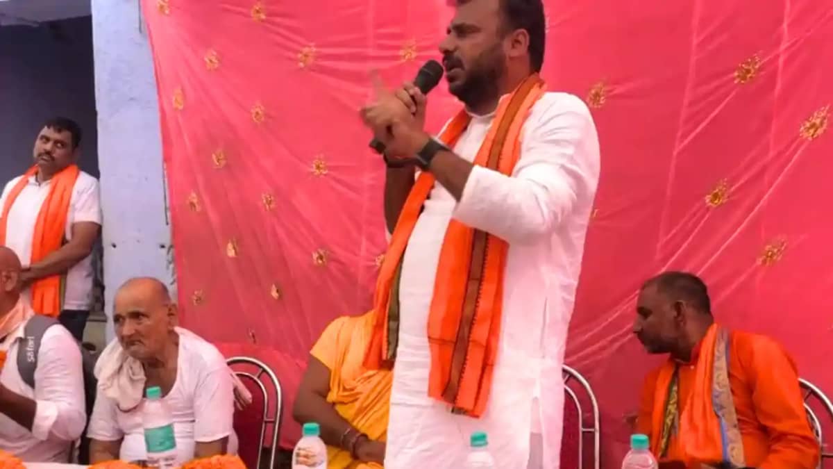 Bihar News : बक्सर में ‘सनातन जोड़ो यात्रा' में उमड़ा जनसैलाब Bihar News : बक्सर में ‘सनातन जोड़ो यात्रा' में उमड़ा जनसैलाब
