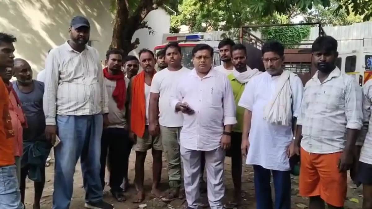 Bihar News : भोजपुर में दर्दनाक हादसा, मजदूर की पानी में डूब Bihar News : भोजपुर में दर्दनाक हादसा, मजदूर की पानी में डूब