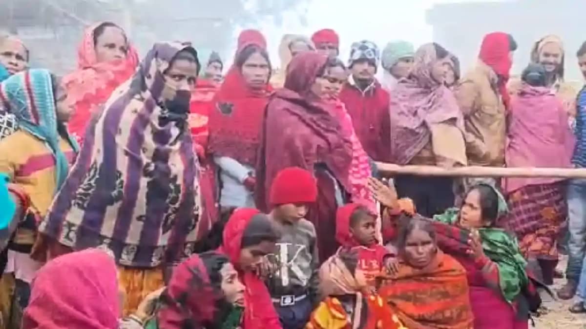 Bihar News : बेतिया में युवक की मौत के बाद परिजनों का फूटा ग Bihar News : बेतिया में युवक की मौत के बाद परिजनों का फूटा ग