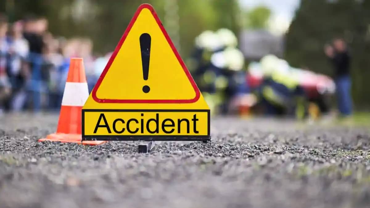 Bihar Road Accident : औरंगाबाद में भीषण सड़क हादसा, ट्रक और Bihar Road Accident : औरंगाबाद में भीषण सड़क हादसा, ट्रक और