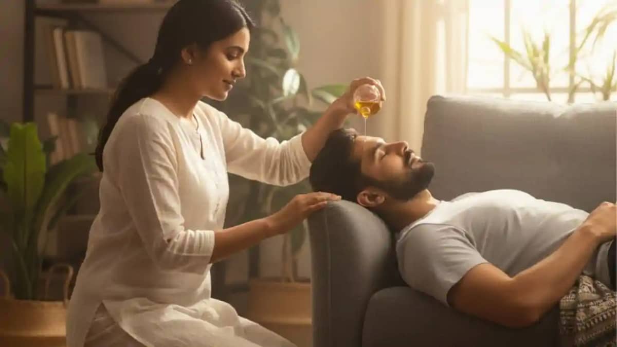 बेवफाई के शक में प्रेमिका ने प्रेमी पर फेंका खौलता तेल, युवक बेवफाई के शक में प्रेमिका ने प्रेमी पर फेंका खौलता तेल, युवक