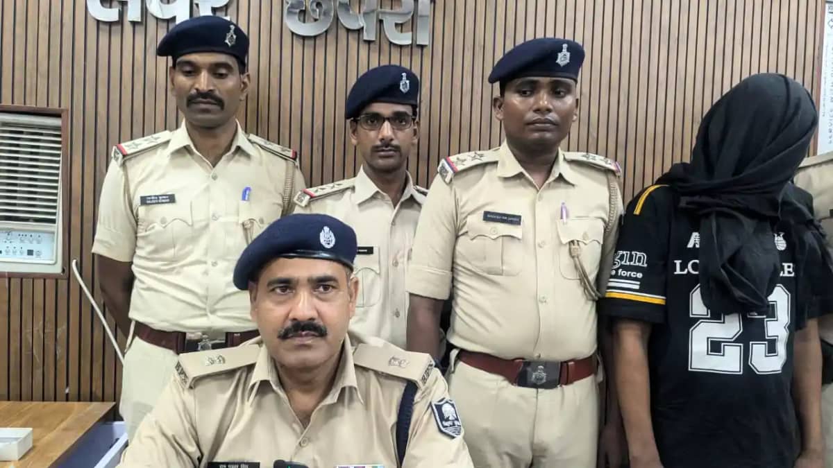 Bihar Crime : बीस रूपये के लिए बदमाश ने गोली मारकर की ठेला च Bihar Crime : बीस रूपये के लिए बदमाश ने गोली मारकर की ठेला च