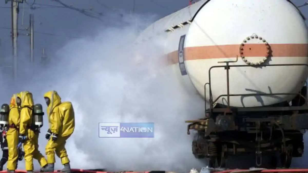 Ammonia gas leak Ammonia gas leak
