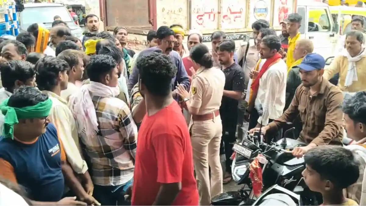 Bihar News : ट्रैफिक पुलिस से उलझना गैस एजेंसी संचालक को पड़ Bihar News : ट्रैफिक पुलिस से उलझना गैस एजेंसी संचालक को पड़