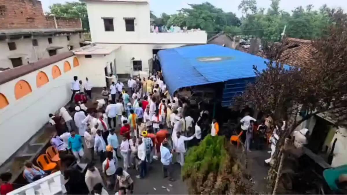 Bihar News : रोहतास के जोगिया गांव पहुंचे अजीत तिवारी के समर Bihar News : रोहतास के जोगिया गांव पहुंचे अजीत तिवारी के समर
