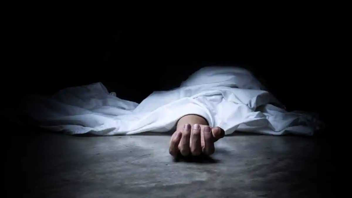 Bihar News : समस्तीपुर में सेप्टिक टंकी में दम घुटने से तीन Bihar News : समस्तीपुर में सेप्टिक टंकी में दम घुटने से तीन