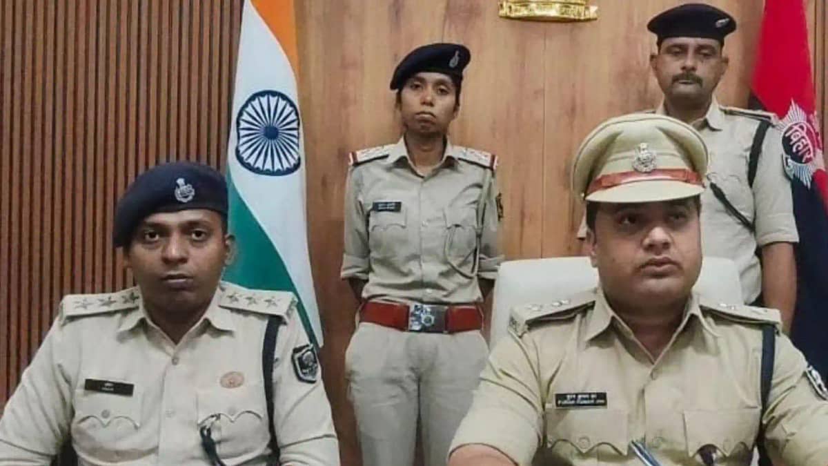 सिवान पुलिस की त्वरित कार्रवाई: नाबालिग से दुष्कर्म और वीडिय सिवान पुलिस की त्वरित कार्रवाई: नाबालिग से दुष्कर्म और वीडिय